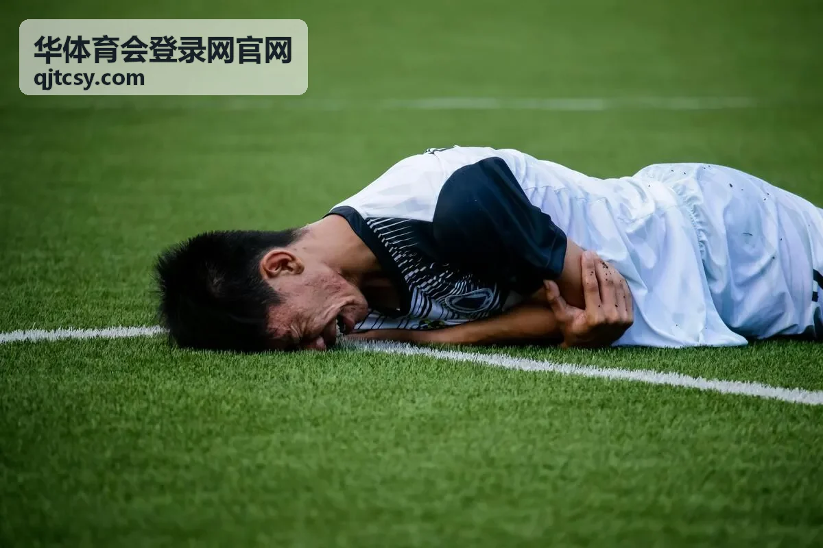 华体育会登录网官网游泳项目技术指导苏婉宁